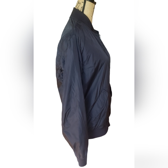 H&M bomber jacket - Picture 2 of 6